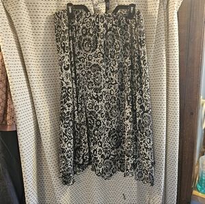 Studio 1940 Elegant Black and White A-Line Skirt